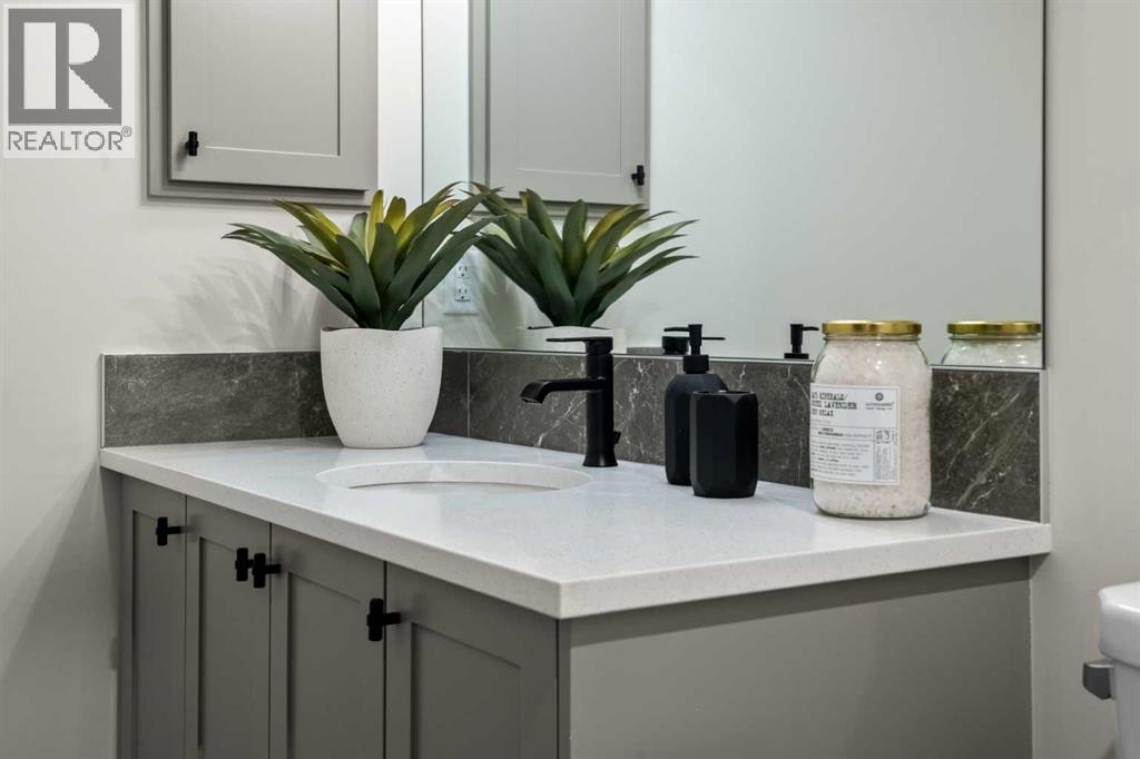 203 Huxland Path NE, Calgary, Alberta  T2A 5Z9 - Photo 30 - A2298197