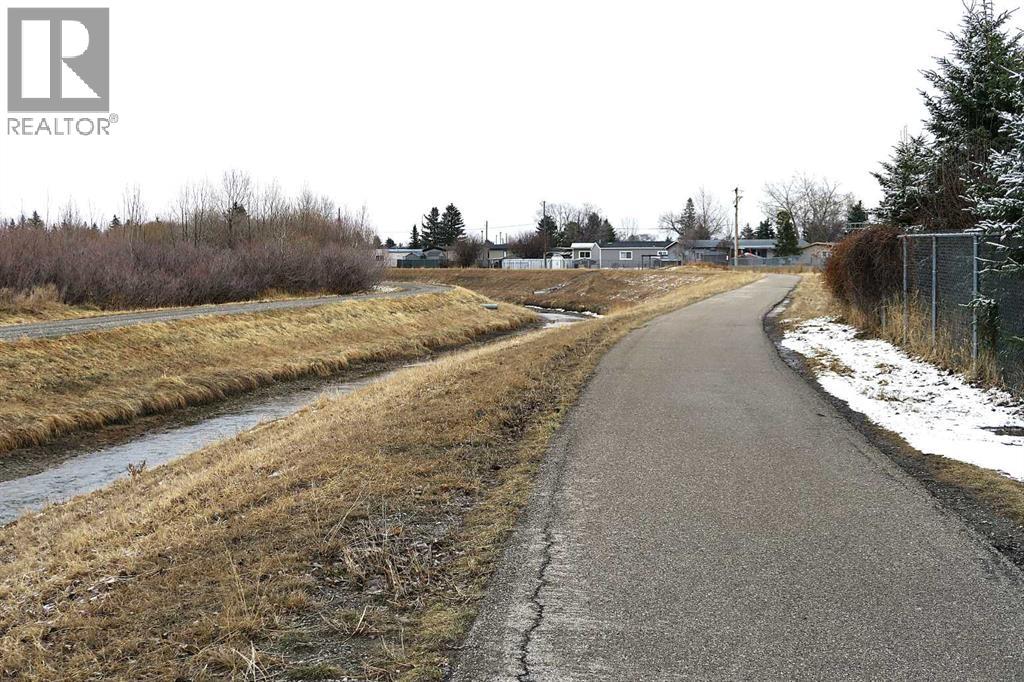 28 Riley Street NE, High River, Alberta  T2V 1G5 - Photo 16 - A2299302