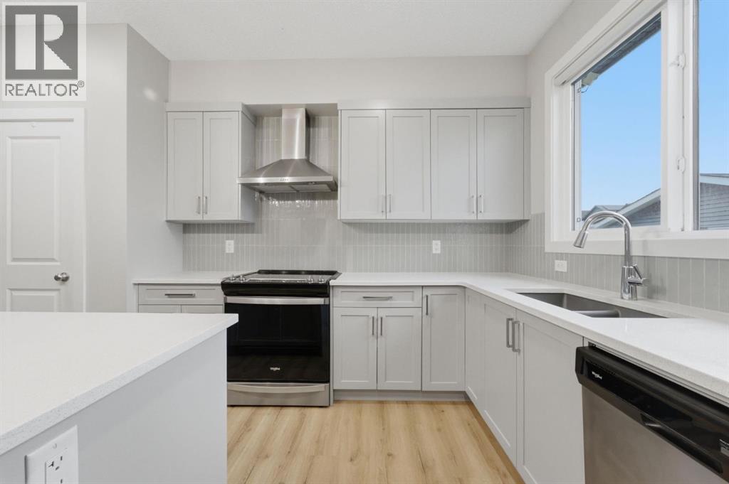 34 Lavender Manor Se, Calgary, Alberta  T3S 0C8 - Photo 11 - A2302794