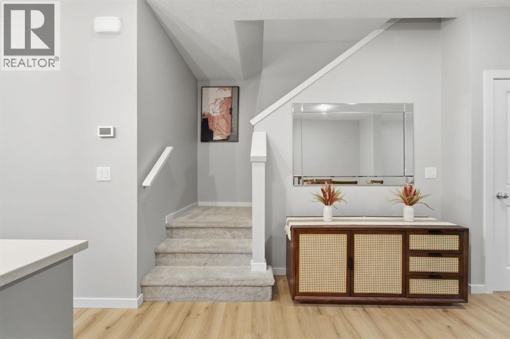 34 Lavender Manor Se, Calgary, Alberta  T3S 0C8 - Photo 7 - A2302794