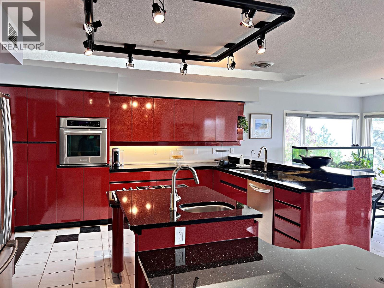 4480 Ponderosa Drive, Peachland, British Columbia  V0H 1X5 - Photo 7 - 10384564