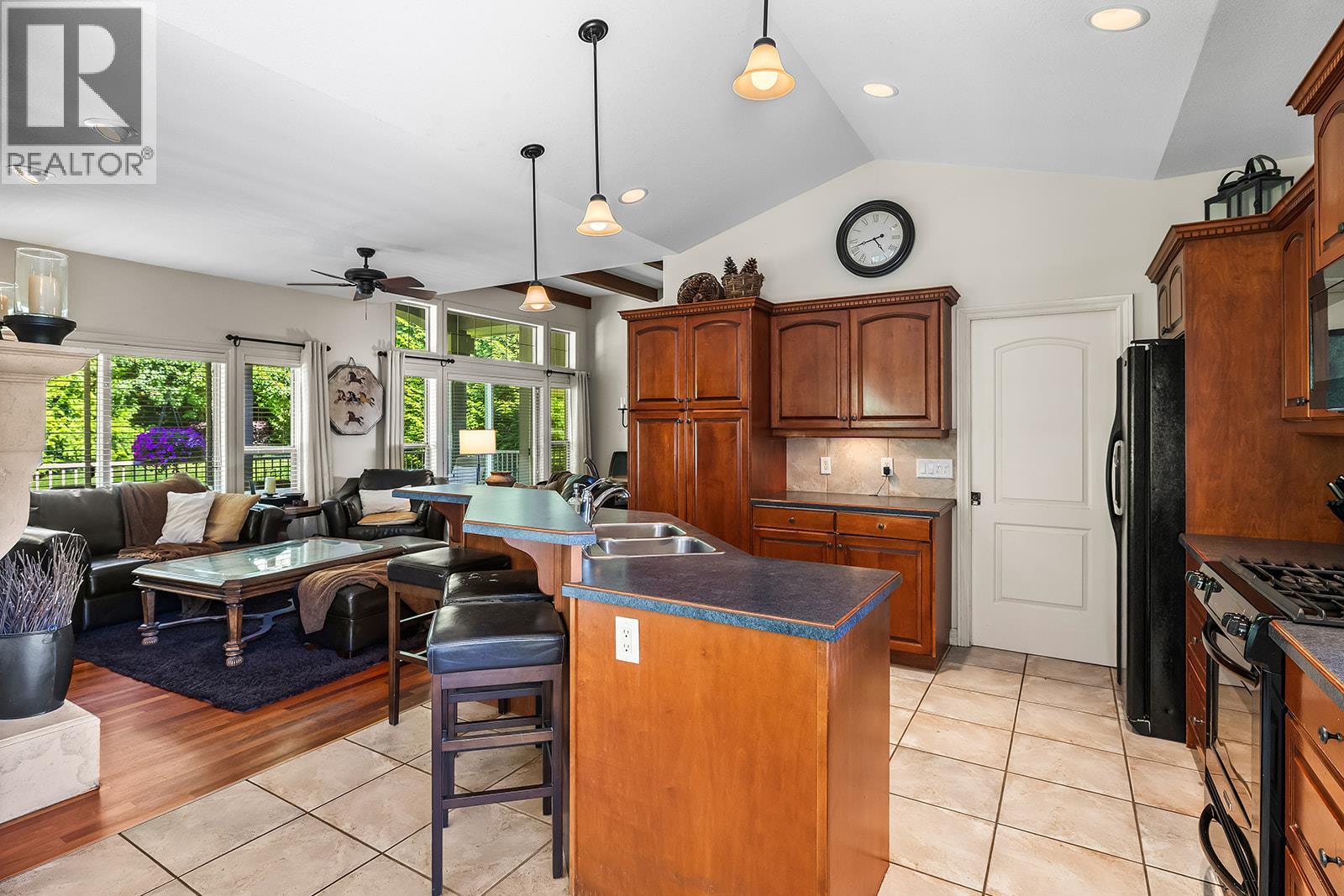 3103 Thacker Drive, West Kelowna, British Columbia  V1Z 1X5 - Photo 26 - 10384649