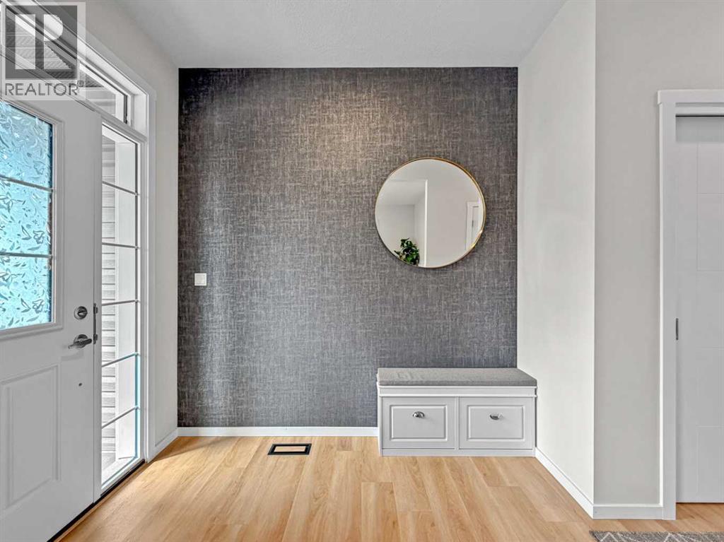 12 Southwinds Common Sw, Airdrie, Alberta  T4B 5T9 - Photo 6 - A2304331