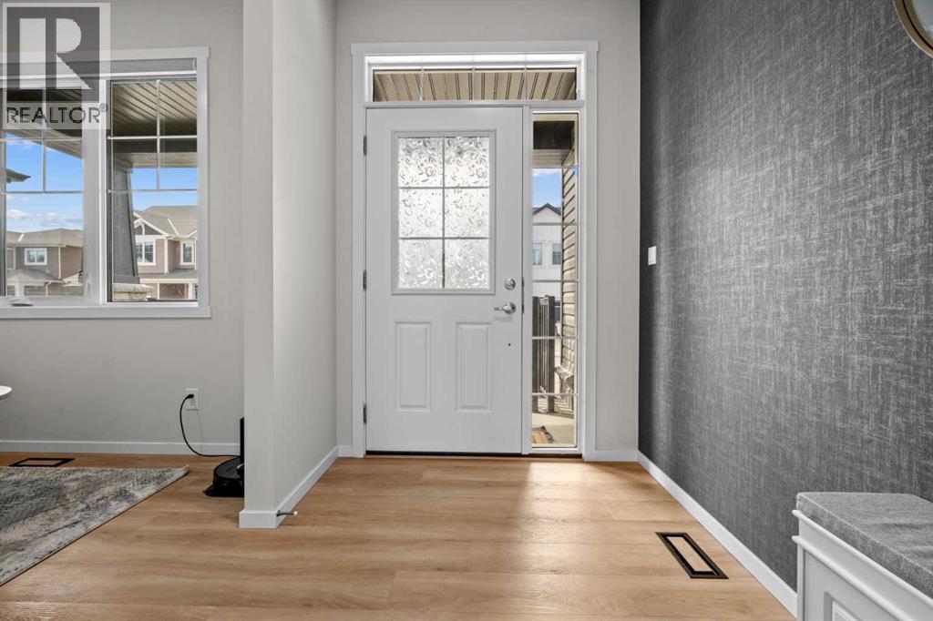 12 Southwinds Common Sw, Airdrie, Alberta  T4B 5T9 - Photo 5 - A2304331