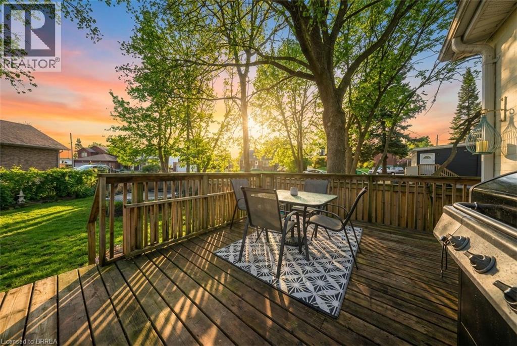 38 Mount Pleasant Street, Brantford, Ontario  N3T 1S6 - Photo 17 - 40822575