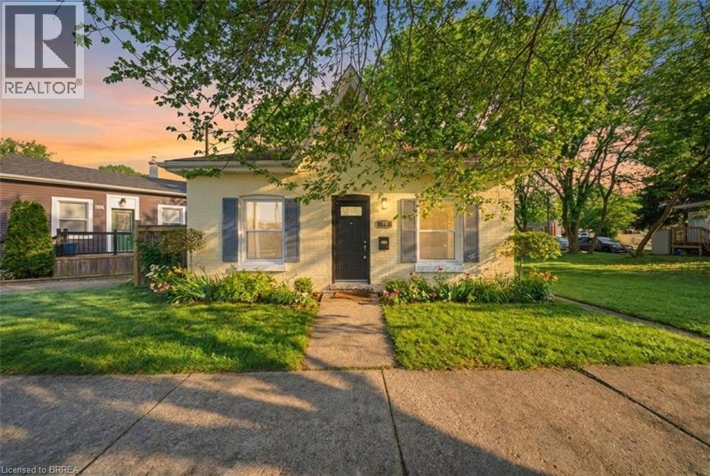 38 Mount Pleasant Street, Brantford, Ontario  N3T 1S6 - Photo 3 - 40822575