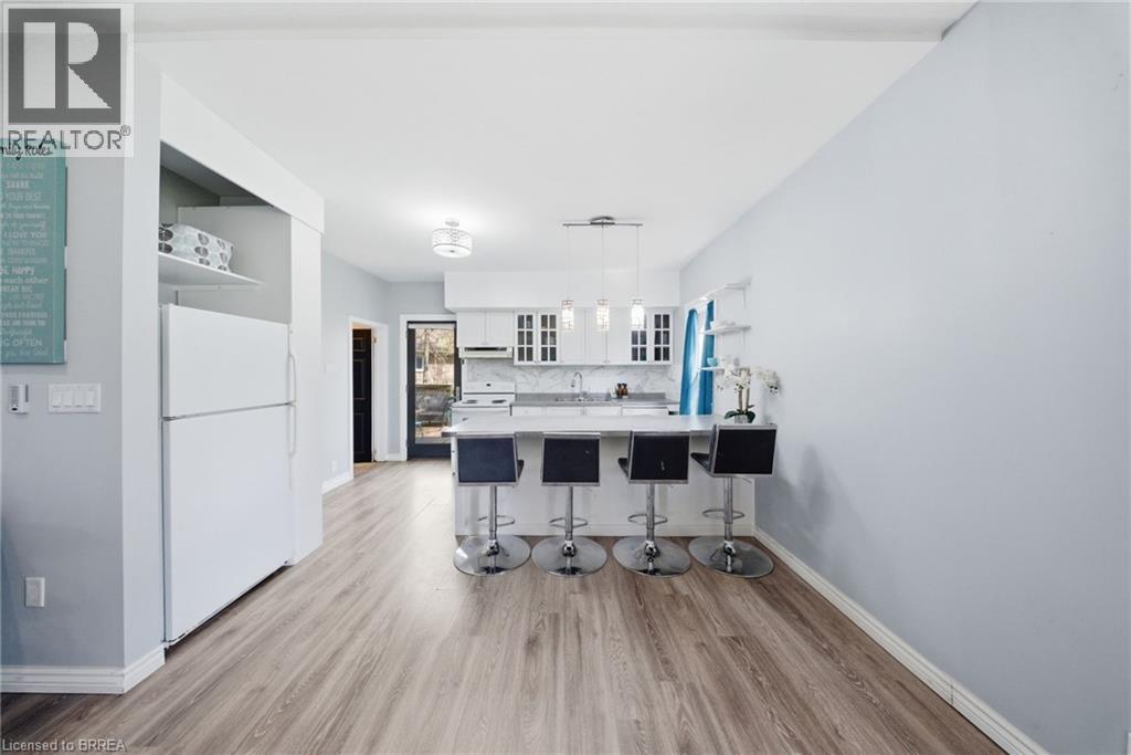 38 Mount Pleasant Street, Brantford, Ontario  N3T 1S6 - Photo 8 - 40822575