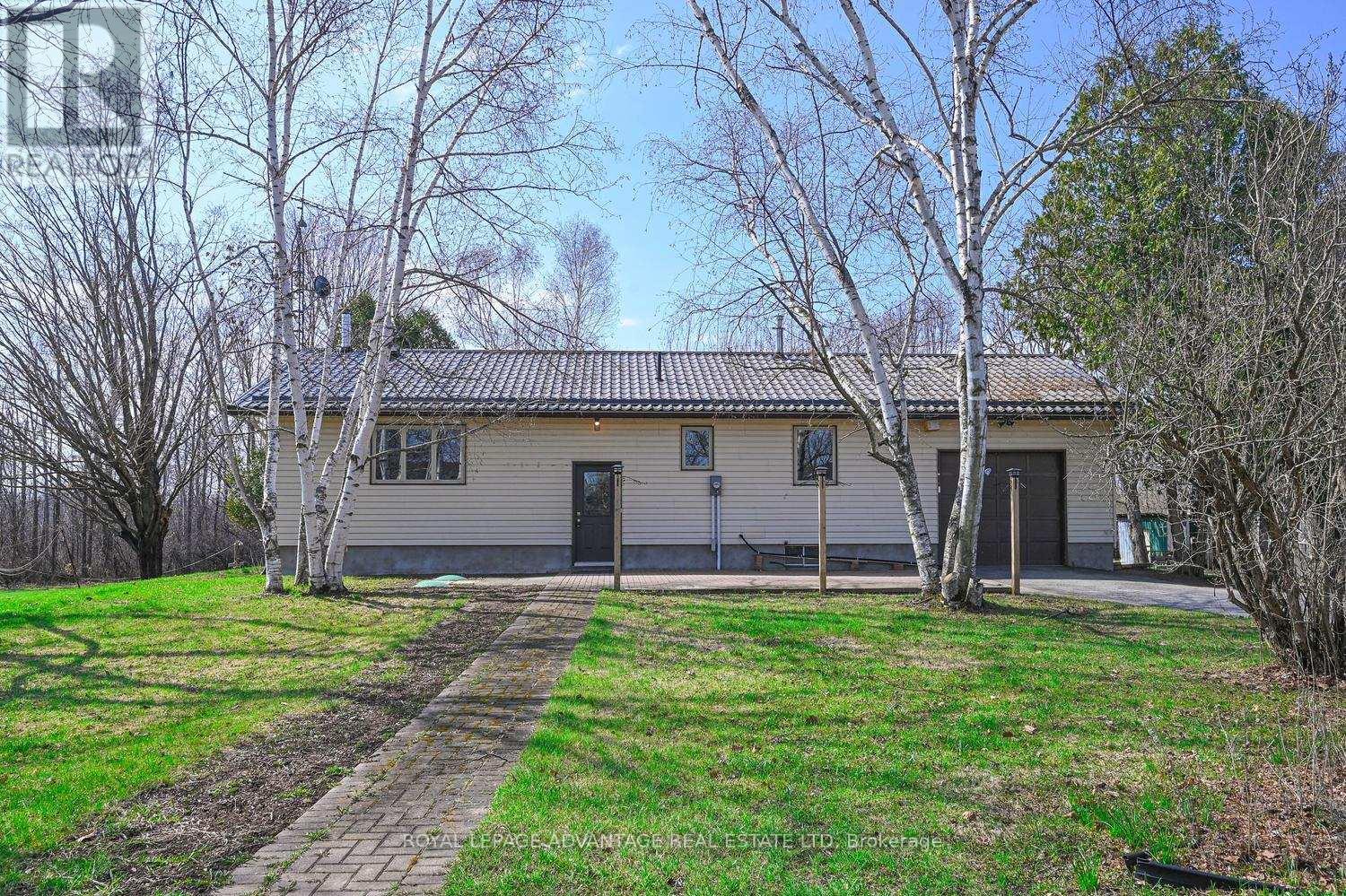 83 Broadview Avenue W, Smiths Falls, Ontario  K7A 4L3 - Photo 1 - X13037770