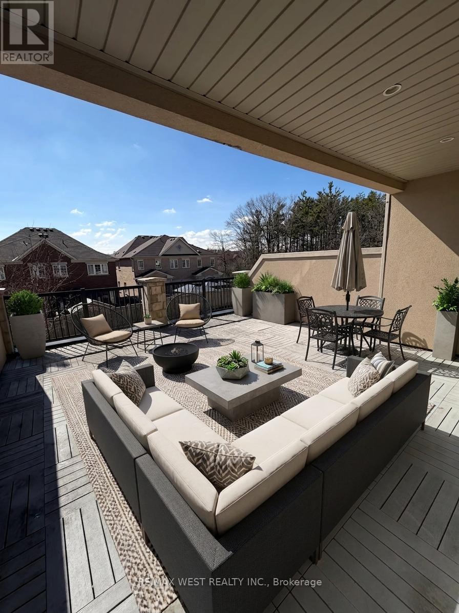 106 Grand Trunk Avenue, Vaughan, Ontario  L6A 0Y3 - Photo 9 - N12788292