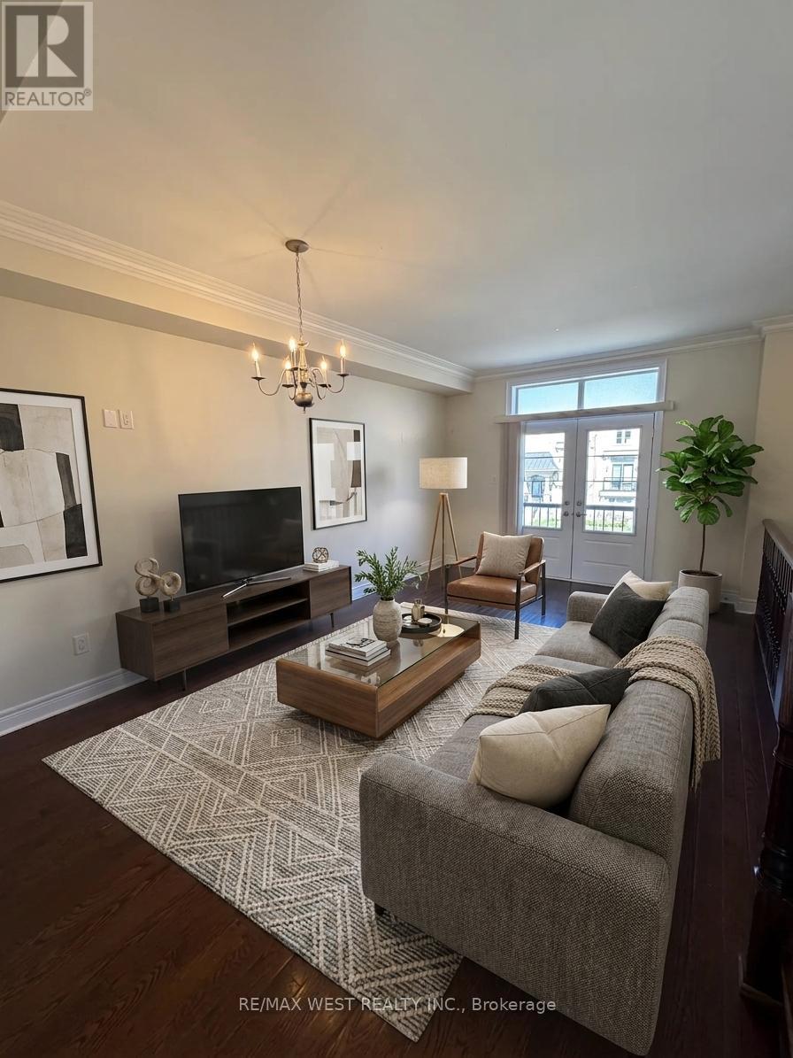 106 Grand Trunk Avenue, Vaughan, Ontario  L6A 0Y3 - Photo 5 - N12788292