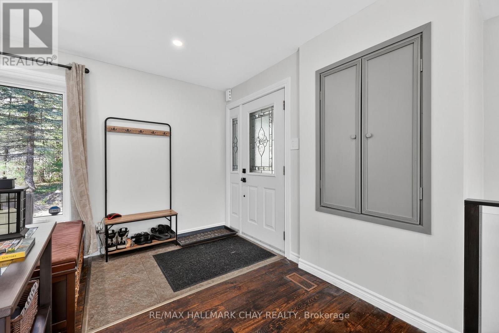 5709 Line 9 N, Oro-Medonte, Ontario  L0K 2C0 - Photo 7 - S13037470