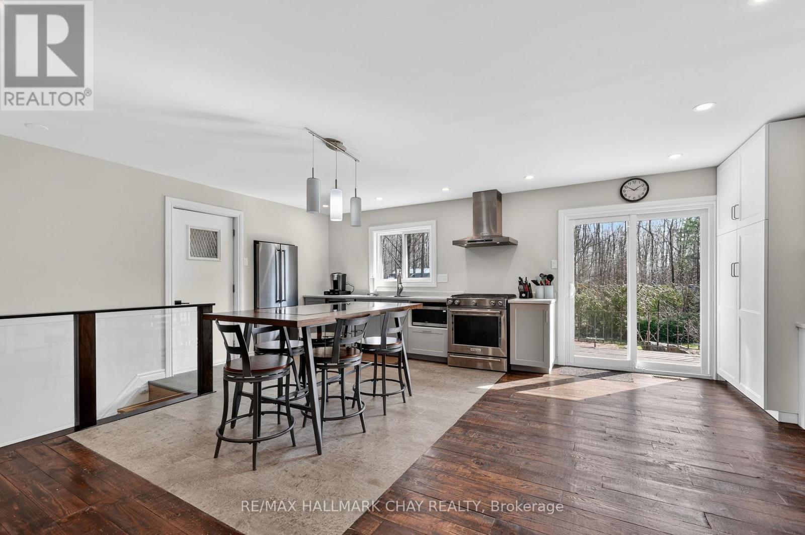 5709 Line 9 N, Oro-Medonte, Ontario  L0K 2C0 - Photo 8 - S13037470