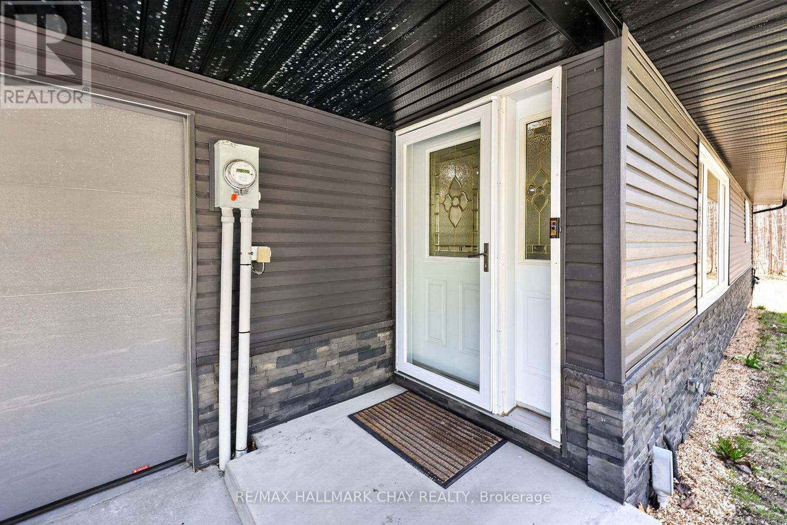 5709 Line 9 N, Oro-Medonte, Ontario  L0K 2C0 - Photo 5 - S13037470