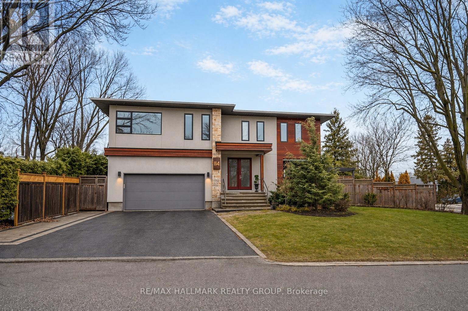 114 RITA AVENUE, Ottawa, Ontario