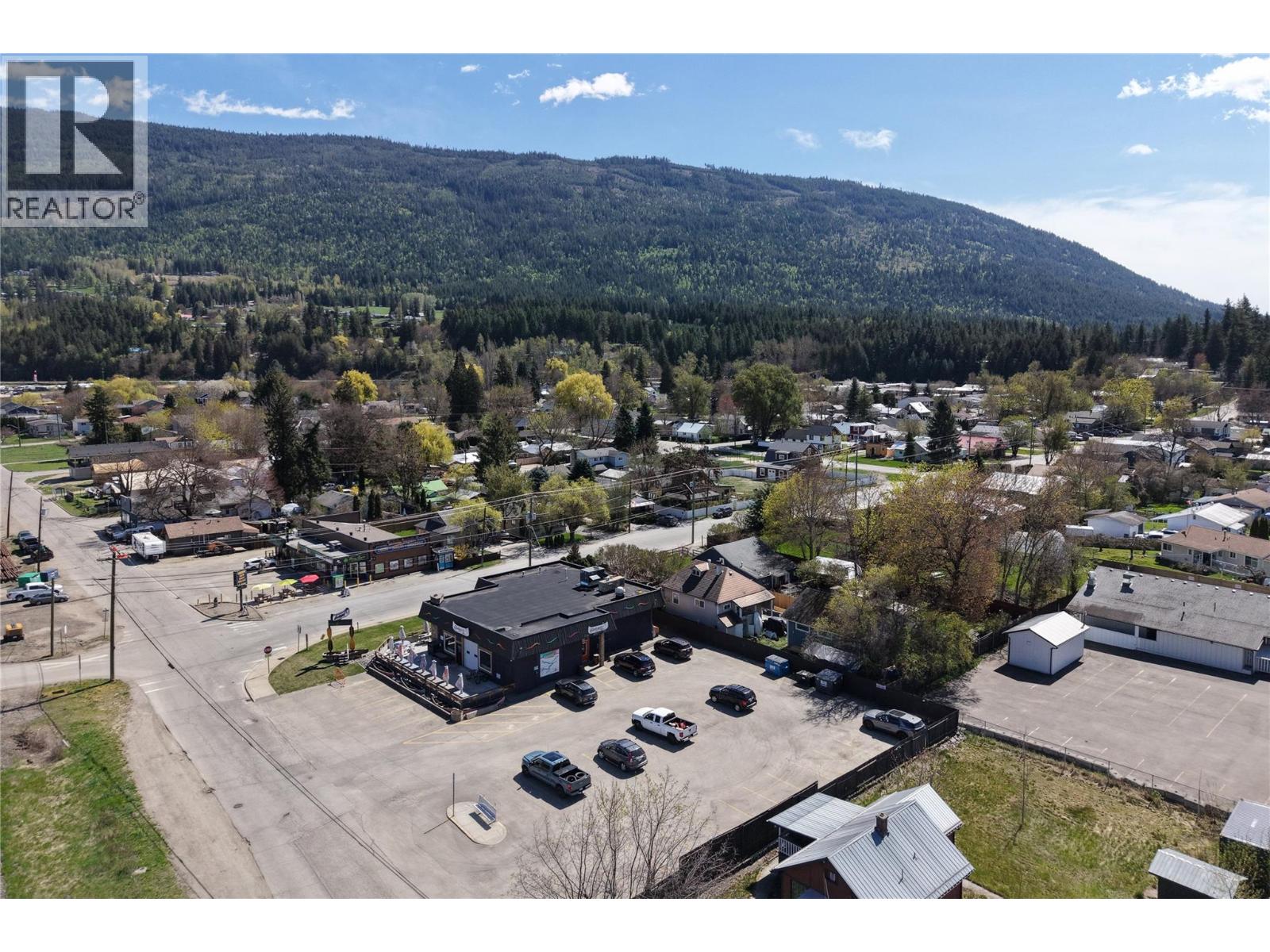 4760 Canoe Beach Drive Drive NE, Salmon Arm, British Columbia  V0E 1K0 - Photo 24 - 10384146