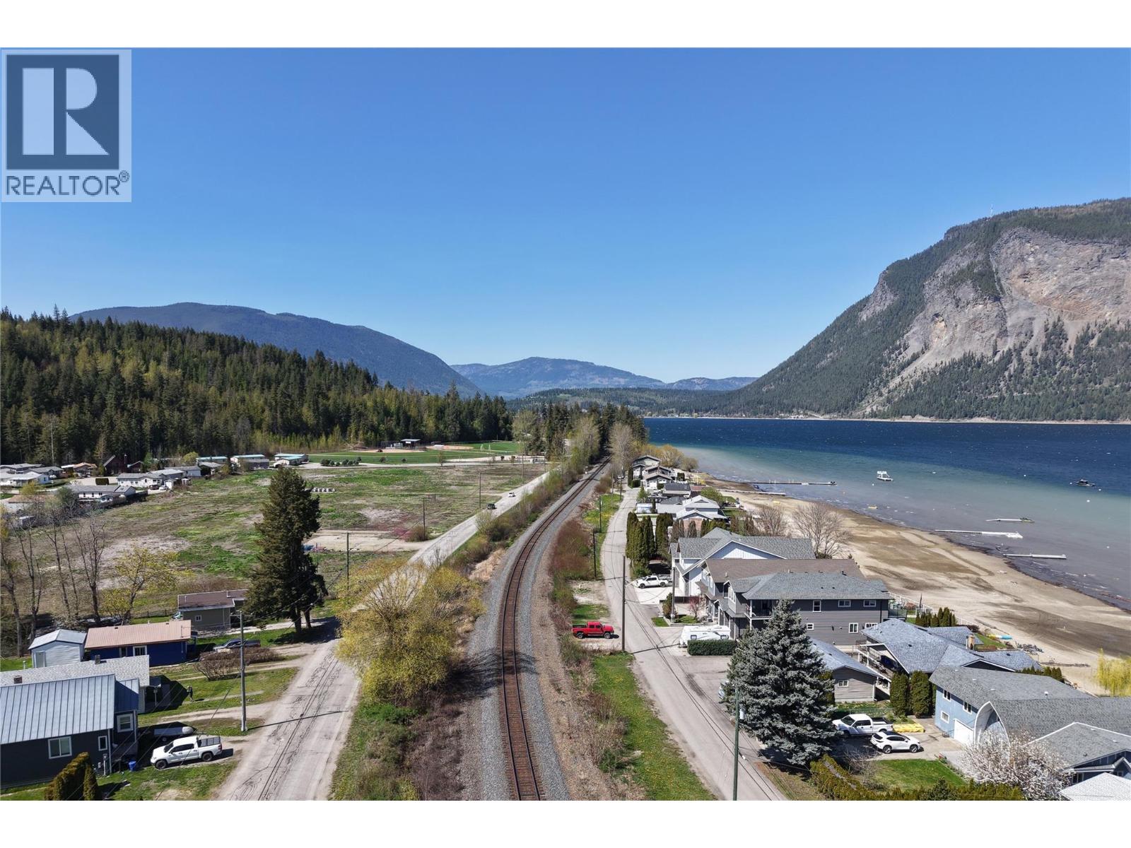 4760 Canoe Beach Drive Drive NE, Salmon Arm, British Columbia  V0E 1K0 - Photo 26 - 10384146