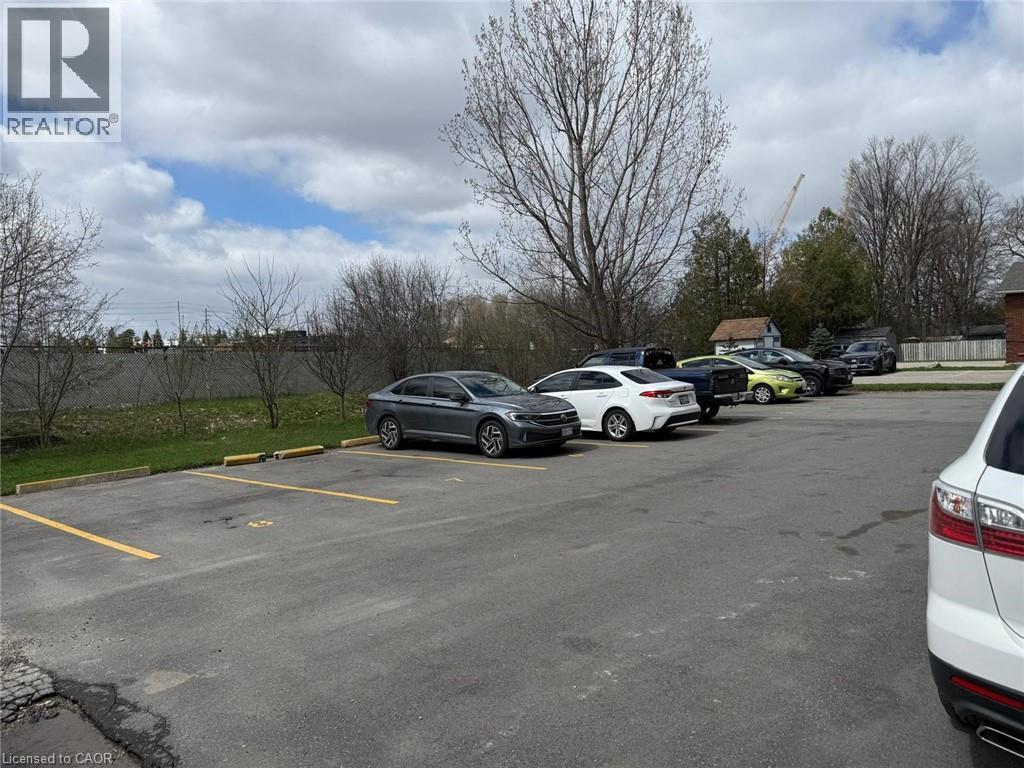 449 Hazel Street Unit# 9, Waterloo, Ontario  N2L 3P7 - Photo 2 - 40823742