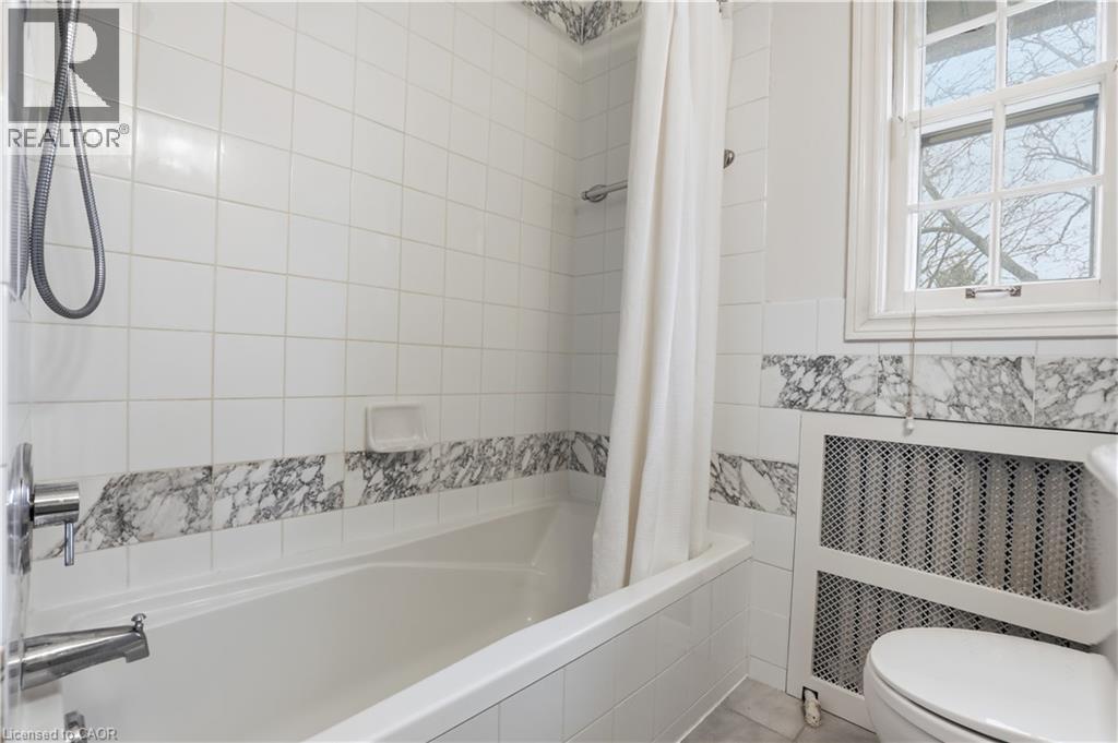 122 Dunbar Road S, Waterloo, Ontario  N2L 2E7 - Photo 18 - 40822205