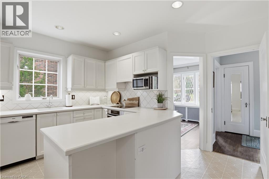 122 Dunbar Road S, Waterloo, Ontario  N2L 2E7 - Photo 11 - 40822205