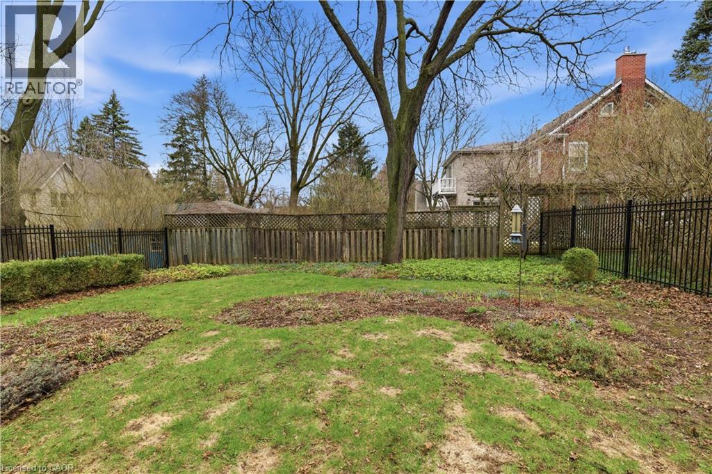 122 Dunbar Road S, Waterloo, Ontario  N2L 2E7 - Photo 27 - 40822205