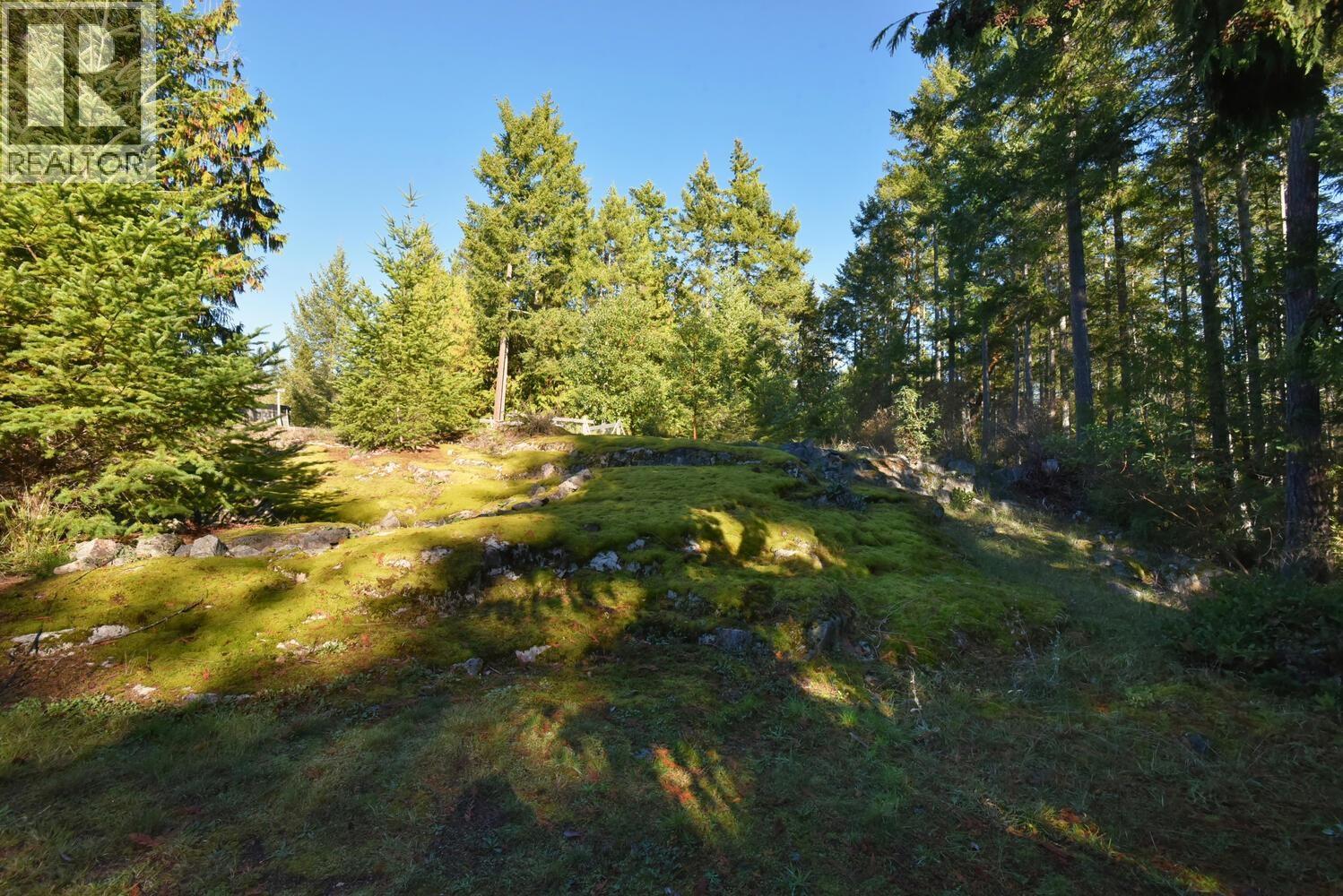 10113 10131 Mercer Road, Halfmoon Bay, British Columbia  V7Z 1B7 - Photo 16 - R3115236