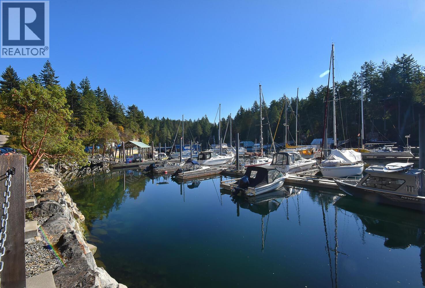 10113 10131 Mercer Road, Halfmoon Bay, British Columbia  V7Z 1B7 - Photo 2 - R3115236