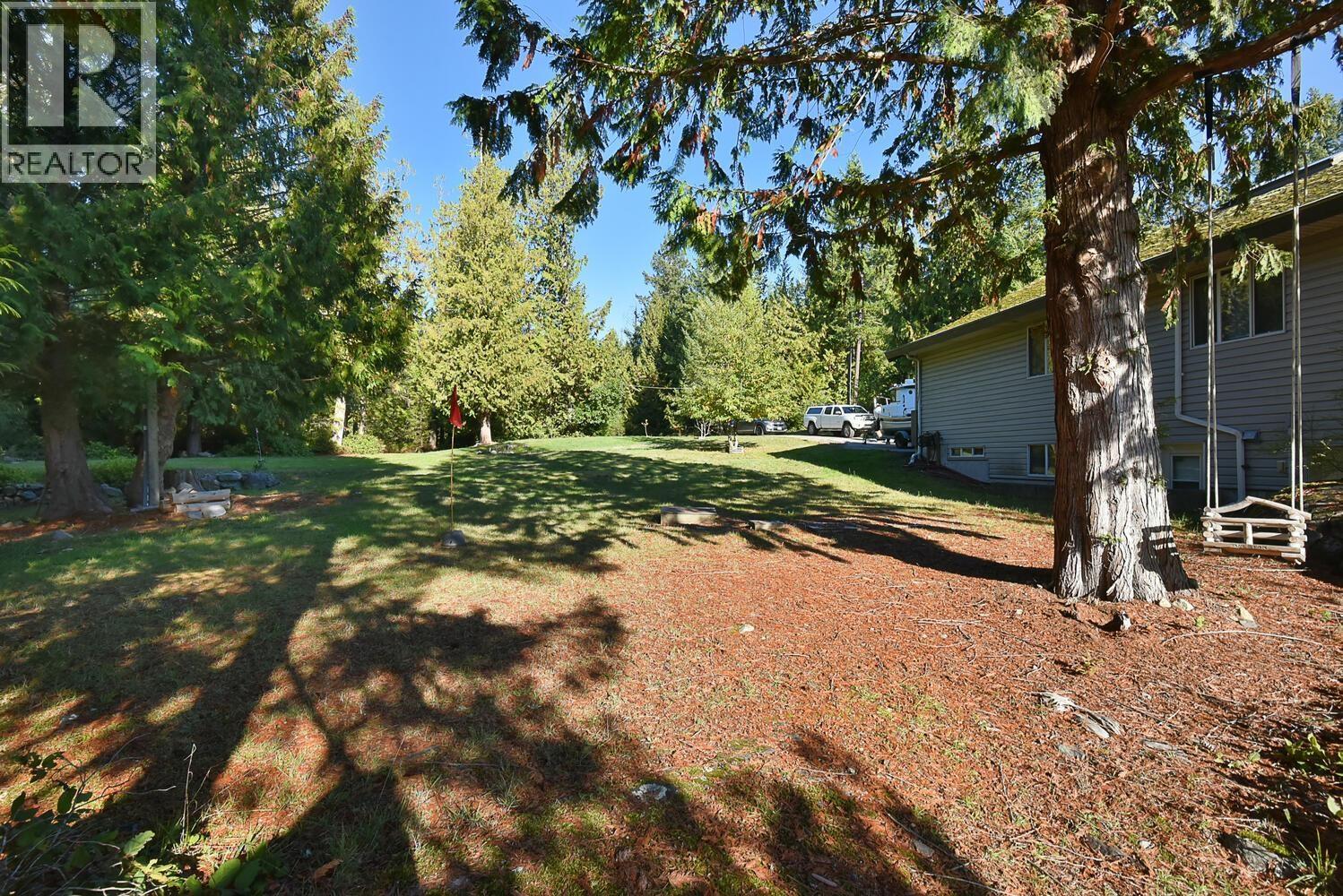 10113 10131 Mercer Road, Halfmoon Bay, British Columbia  V7Z 1B7 - Photo 27 - R3115236