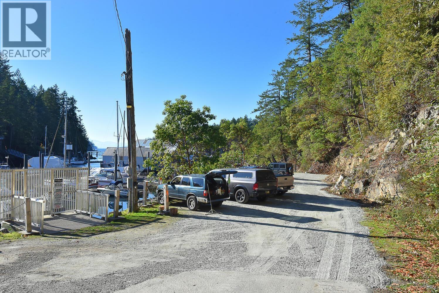 10113 10131 Mercer Road, Halfmoon Bay, British Columbia  V7Z 1B7 - Photo 6 - R3115236