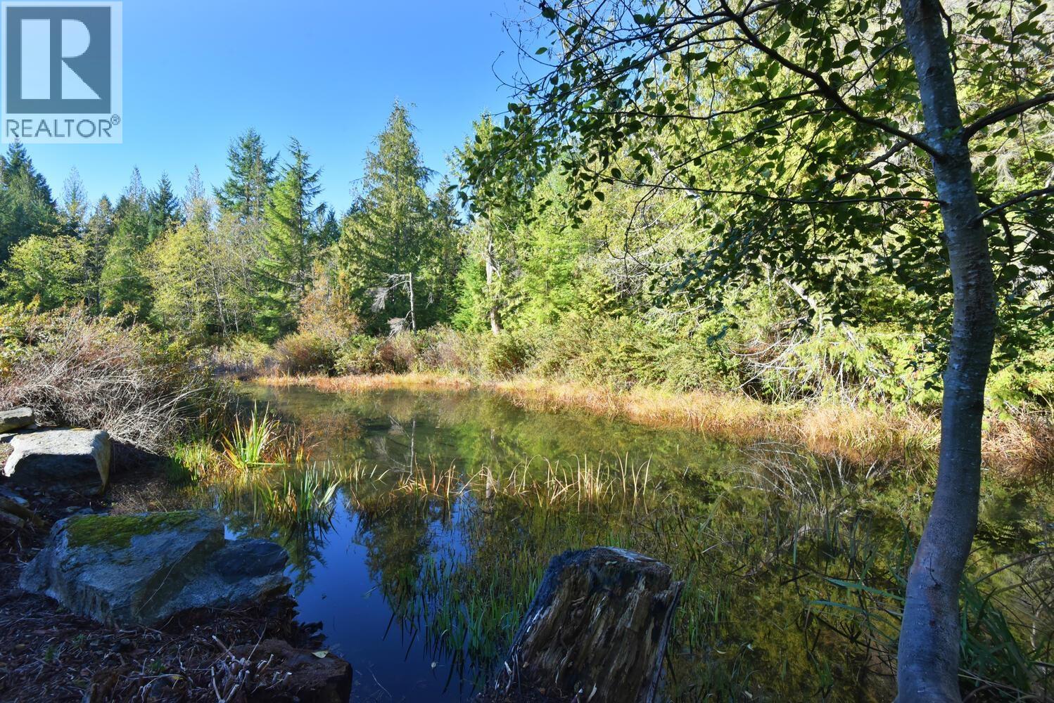 10113 10131 Mercer Road, Halfmoon Bay, British Columbia  V7Z 1B7 - Photo 7 - R3115236