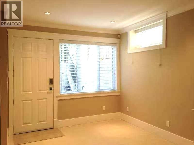 8xx W 61 Avenue, Vancouver, British Columbia  V6X 1C3 - Photo 2 - R3115226