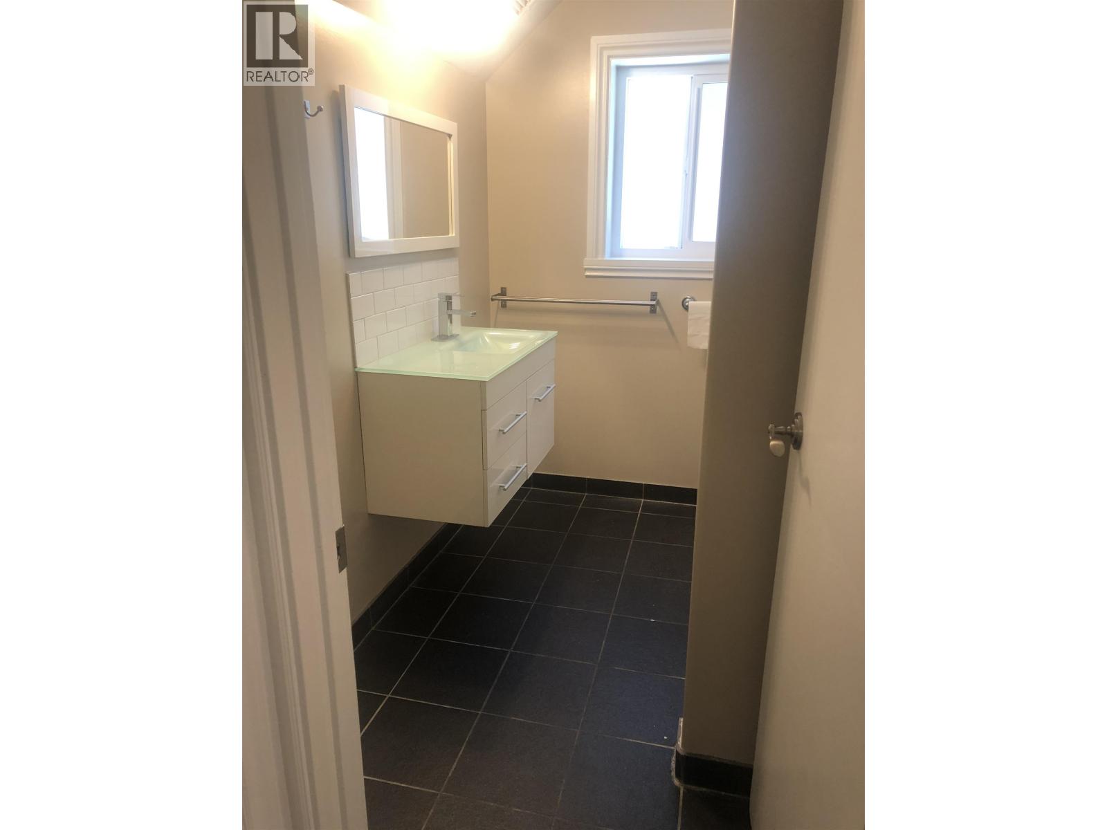 21xx W 49 Avenue, Vancouver, British Columbia  V6M 2T5 - Photo 3 - R3115237