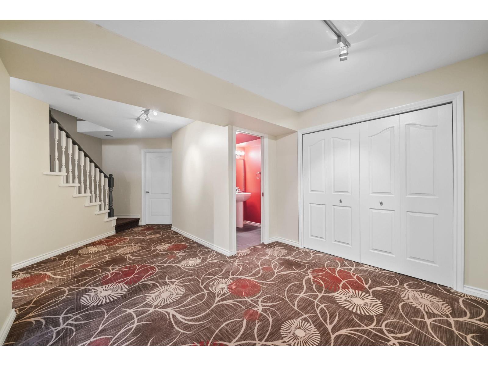 19066 63b Avenue, Surrey, British Columbia  V3S 8G5 - Photo 25 - R3115227