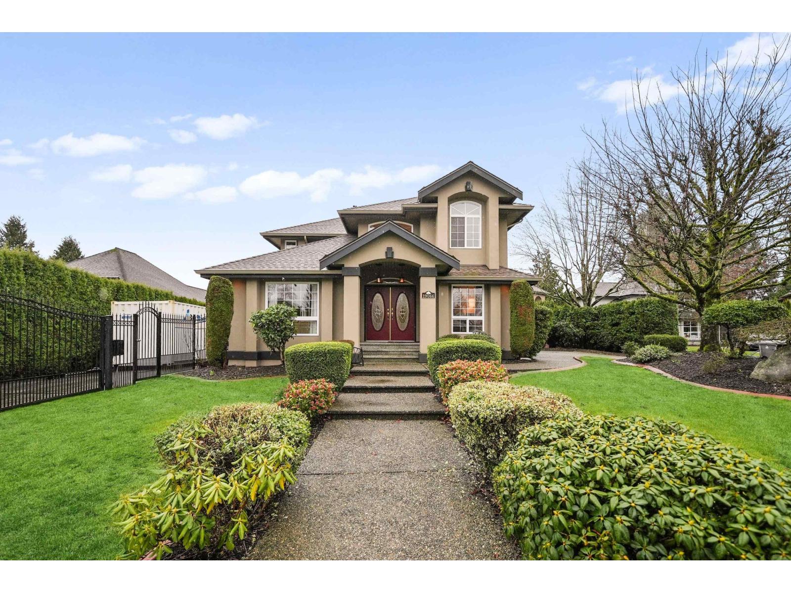 19066 63b Avenue, Surrey, British Columbia  V3S 8G5 - Photo 1 - R3115227