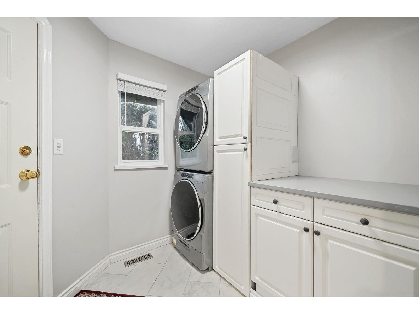 19066 63b Avenue, Surrey, British Columbia  V3S 8G5 - Photo 14 - R3115227