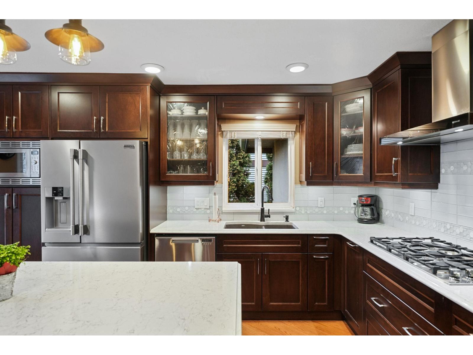 19066 63b Avenue, Surrey, British Columbia  V3S 8G5 - Photo 8 - R3115227