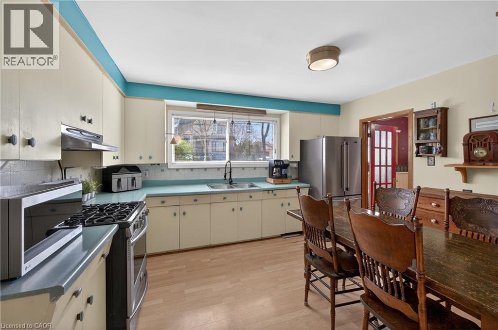 283 Kenwood Avenue, Burlington, Ontario  L7L 4L9 - Photo 16 - 40815722