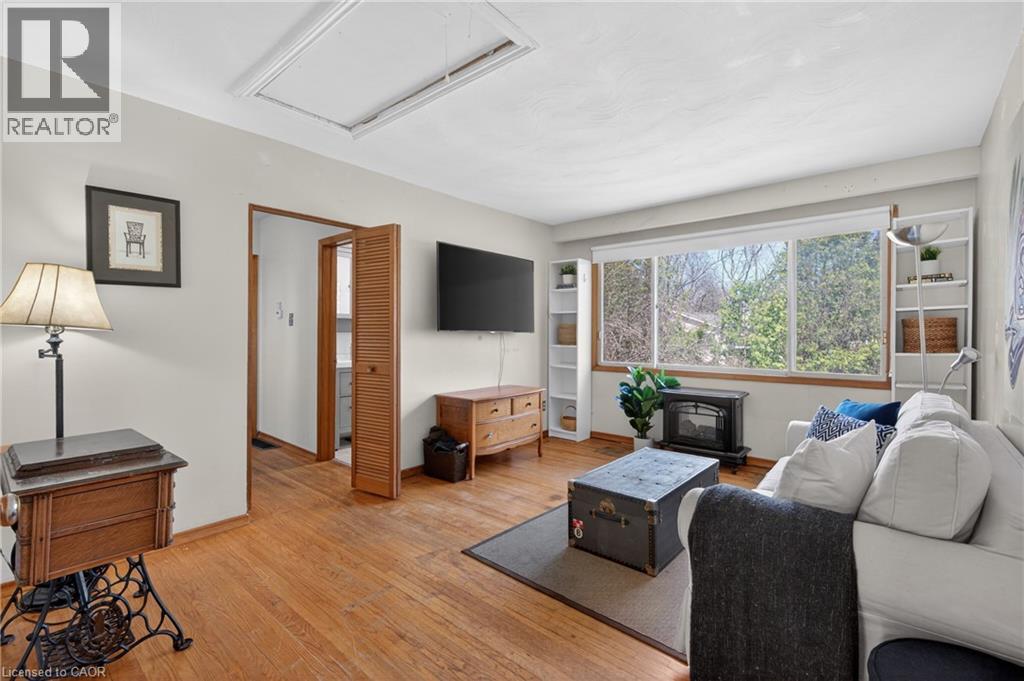 283 Kenwood Avenue, Burlington, Ontario  L7L 4L9 - Photo 2 - 40815722