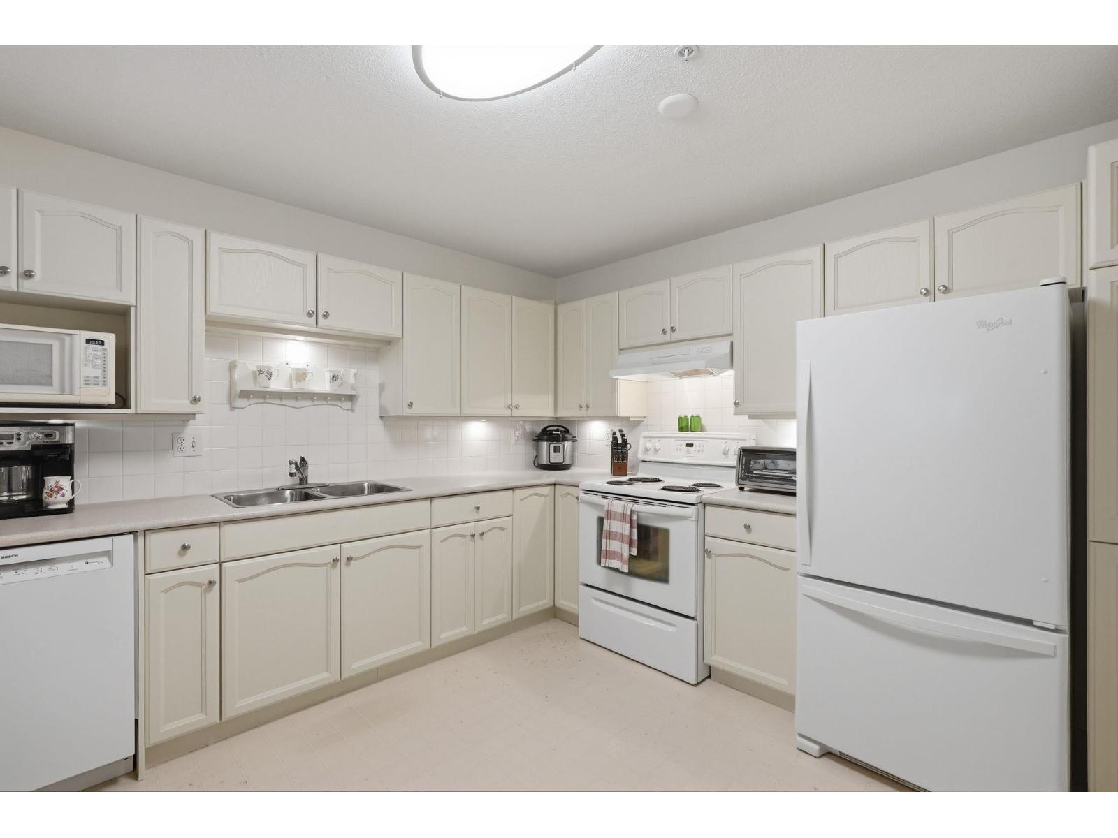 211 2575 Ware Street, Abbotsford, British Columbia  V2S 3E2 - Photo 8 - R3115232