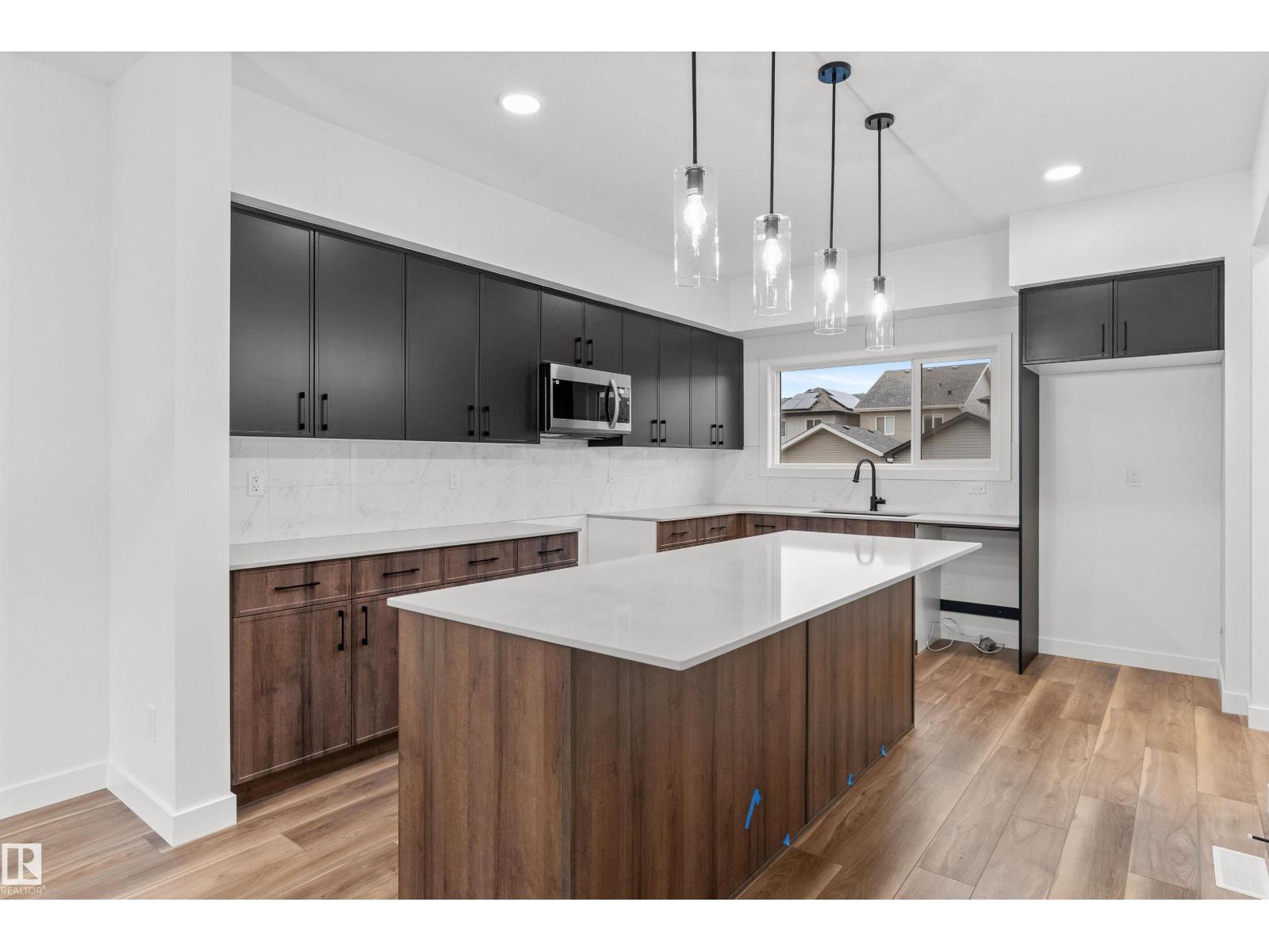 6222 175a Av Nw, Edmonton, Alberta  T5Y 4H3 - Photo 4 - E4476753