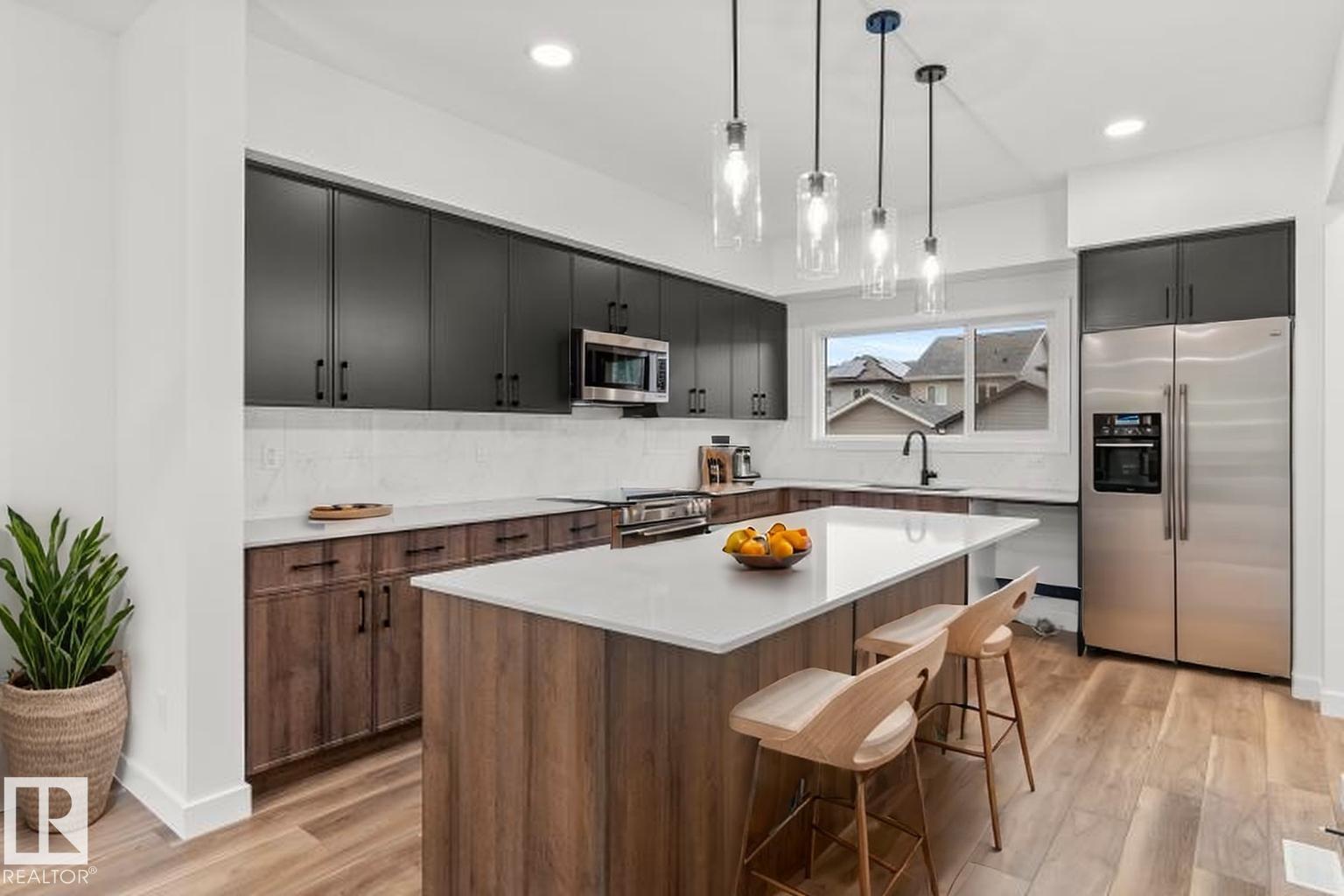 6222 175a Av Nw, Edmonton, Alberta  T5Y 4H3 - Photo 5 - E4476753