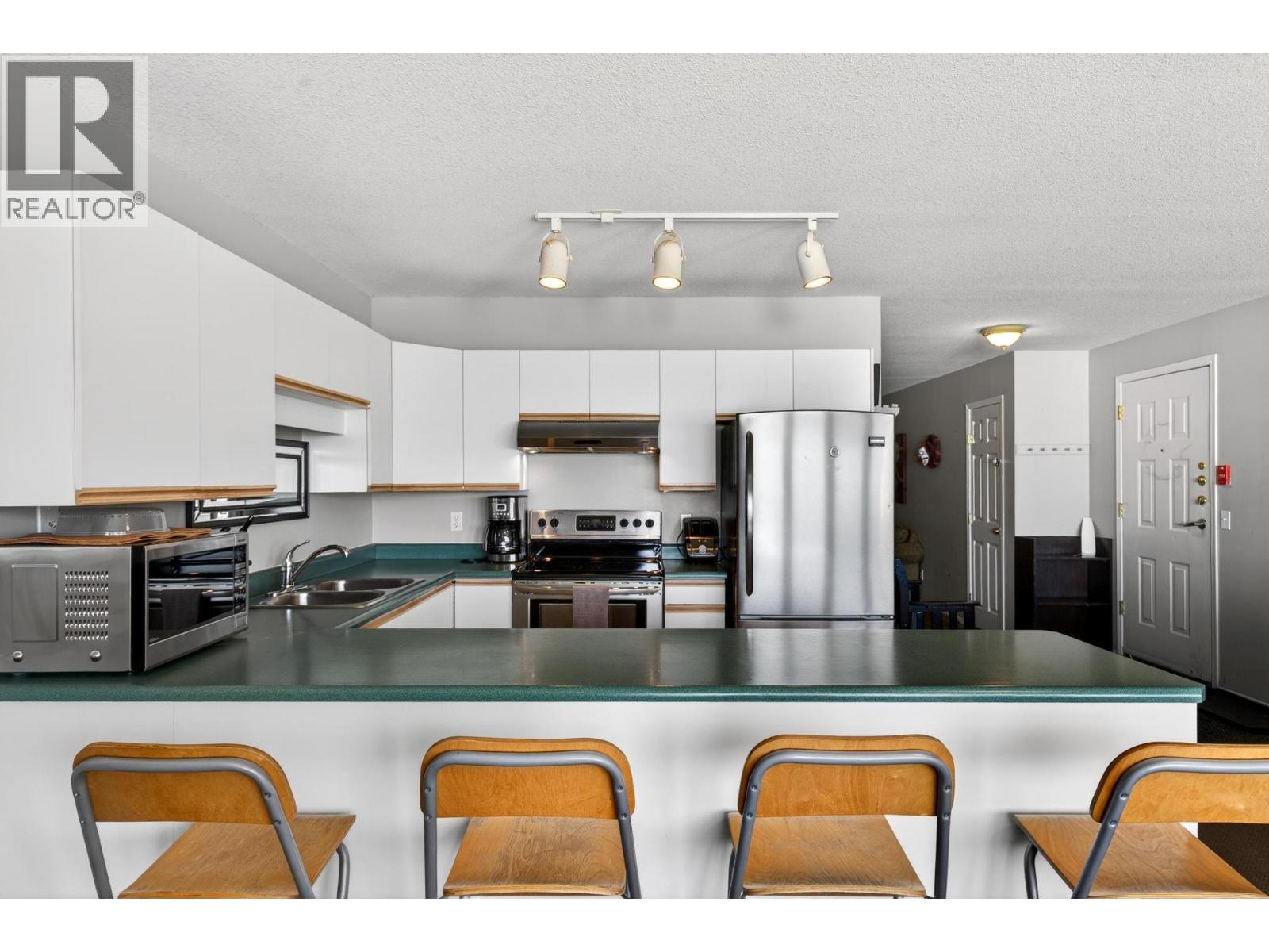 7375 Porcupine Road Unit# 102, Big White, British Columbia  V1P 1T4 - Photo 2 - 10383064