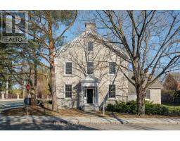 71 THOMAS STREET, Ottawa, Ontario