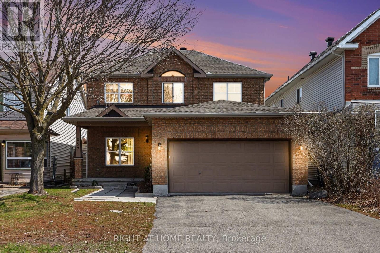 257 STONEWAY DRIVE, Ottawa, Ontario
