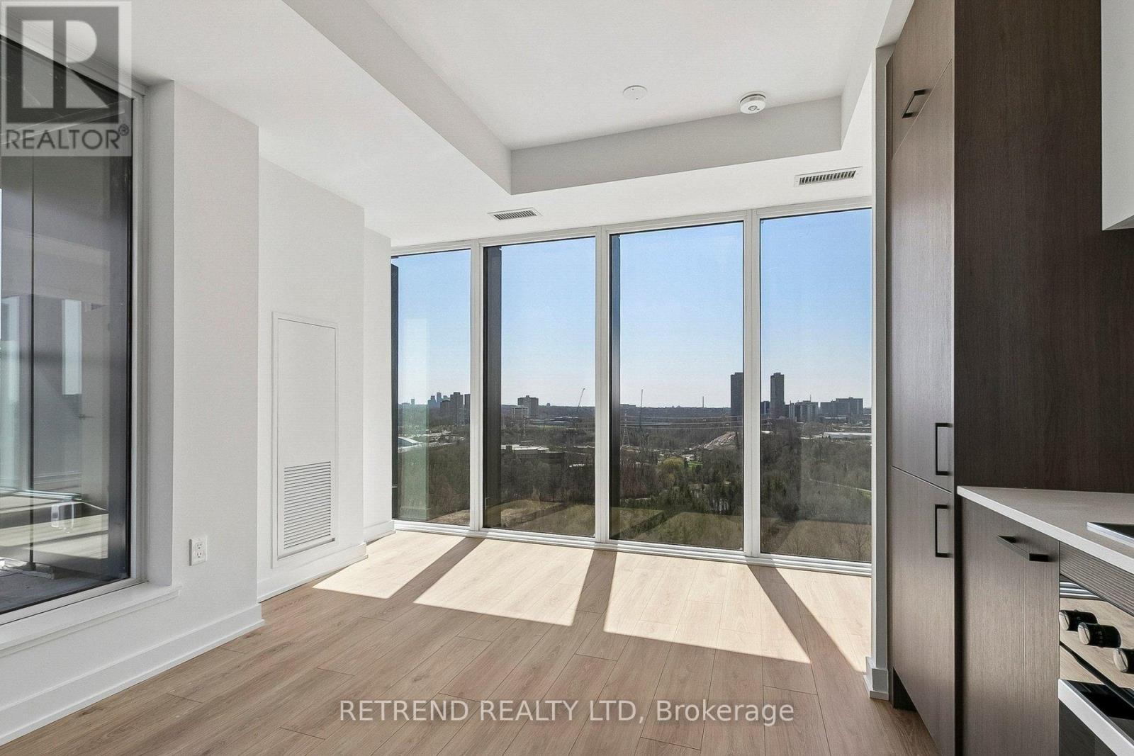 1809 - 5 Quarrington Lane, Toronto, Ontario  M3C 1H7 - Photo 4 - C13037700