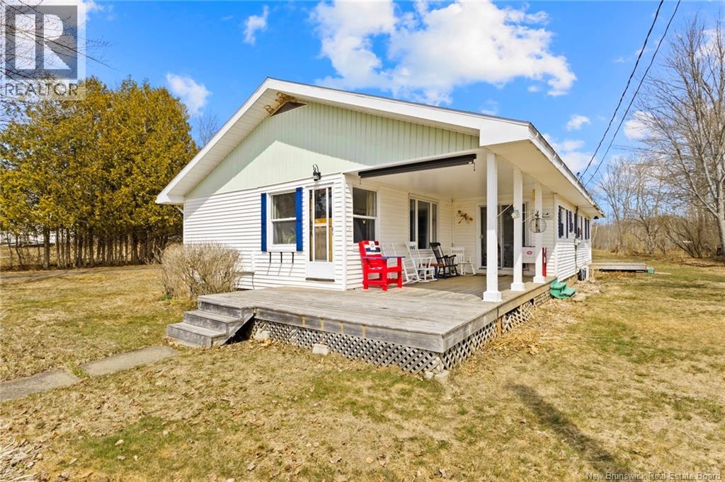11 Wharf Road, Newcastle Creek, New Brunswick  E4R 2J8 - Photo 2 - NB137841