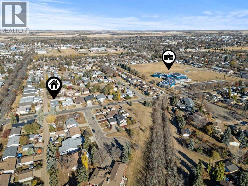 6406 43 Avenue, Camrose, Alberta  T4V 3M8 - Photo 4 - A2291269