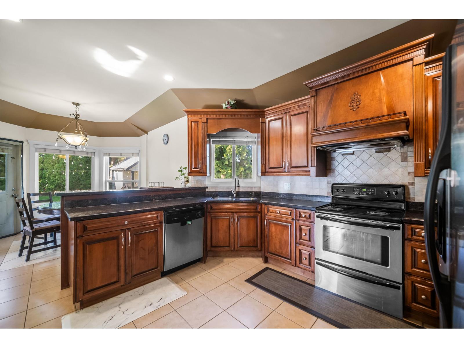 7918 147a Street, Surrey, British Columbia  V3S 2T8 - Photo 12 - R3114305