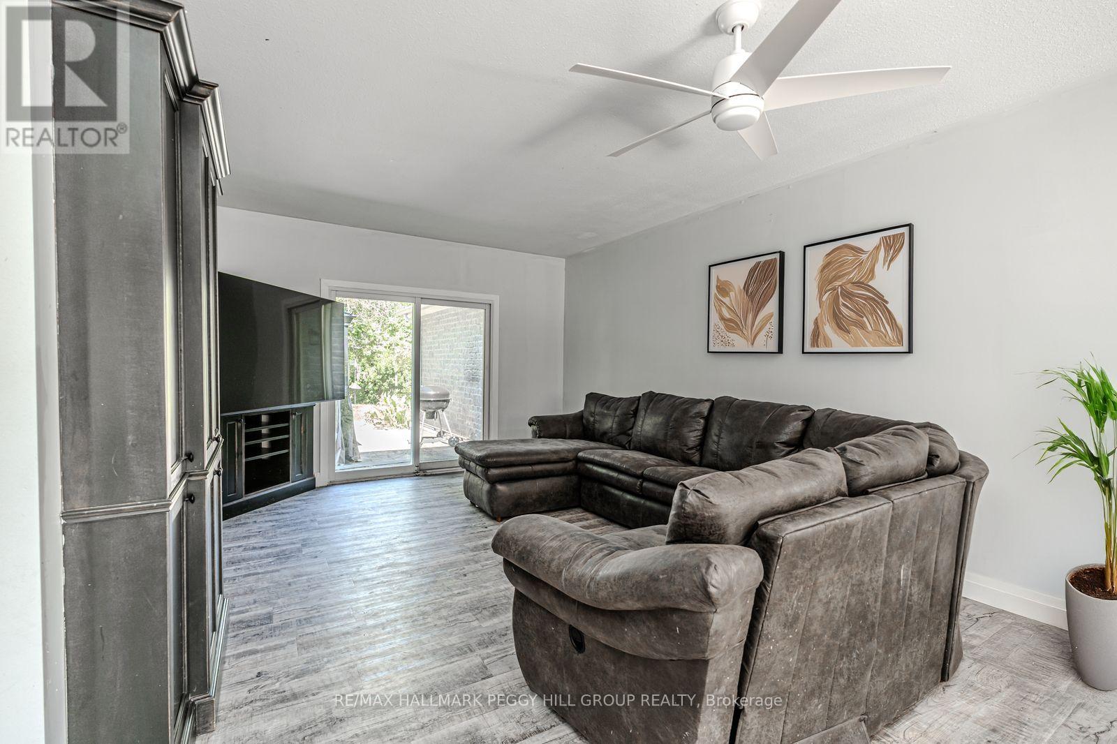 106 Musky Bay Road, Georgian Bay, Ontario  L0K 1S0 - Photo 6 - X12757218