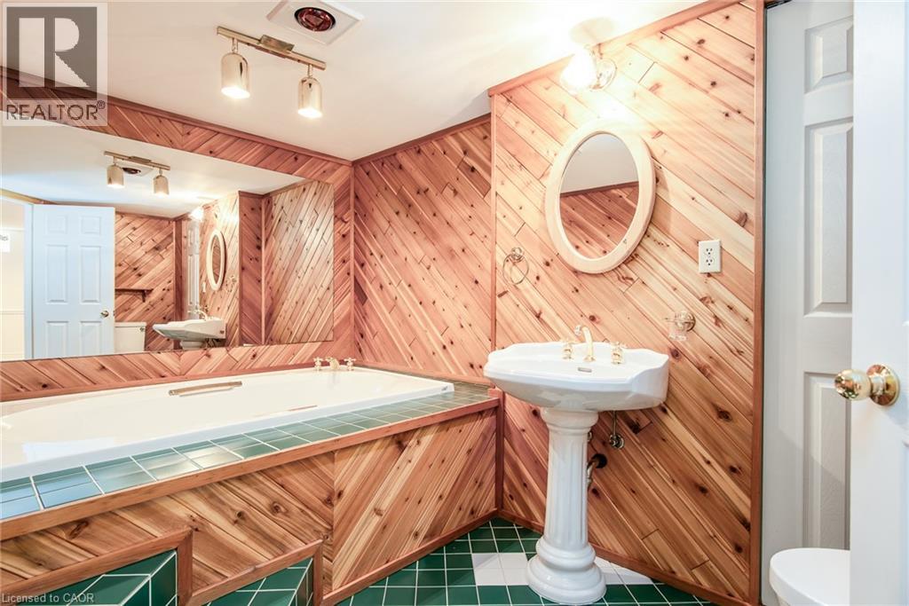 1146 Campbell Court, Burlington, Ontario  L7S 1Z7 - Photo 30 - 40823358