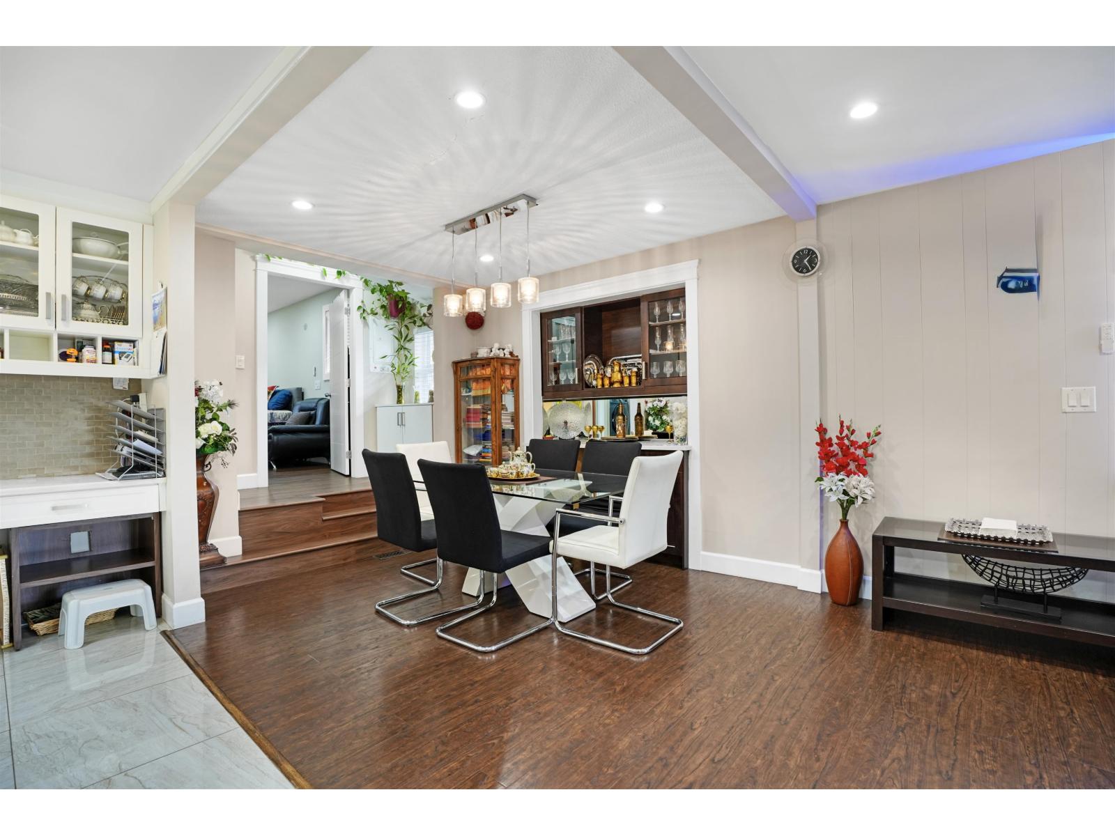 9027 Prince Charles Boulevard, Surrey, British Columbia  V3V 1R7 - Photo 8 - R3114594